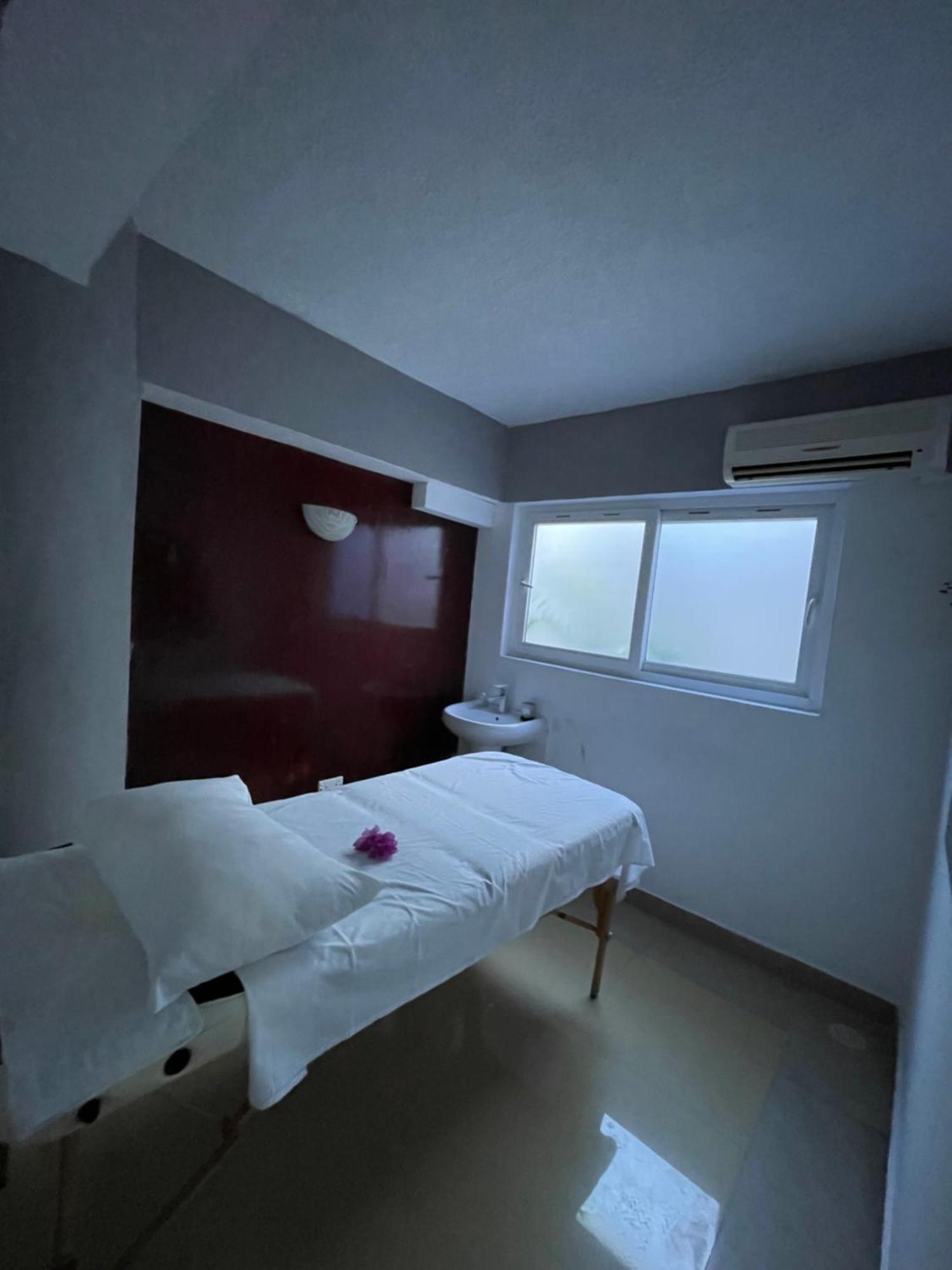 Ocean Blue Retreat-3 Minute Walk To Nyali Center And 3 Minute Walk To The Beach Mombasa Dış mekan fotoğraf