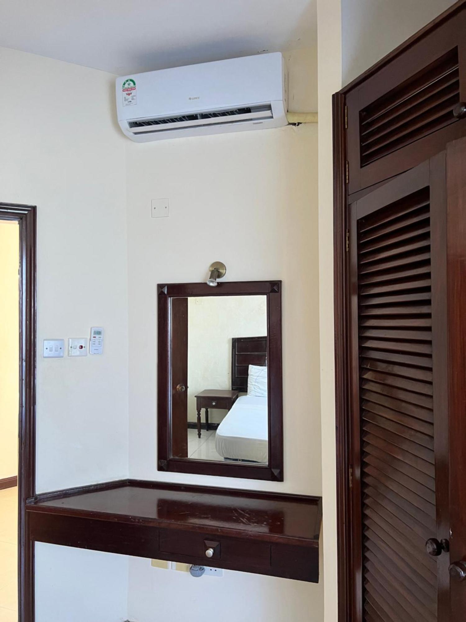 Ocean Blue Retreat-3 Minute Walk To Nyali Center And 3 Minute Walk To The Beach Mombasa Dış mekan fotoğraf